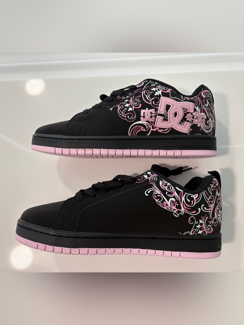 DC PIXIE Court Graffik Black & Pink - New unisex casual skater street shoes - Picture 3 of 10